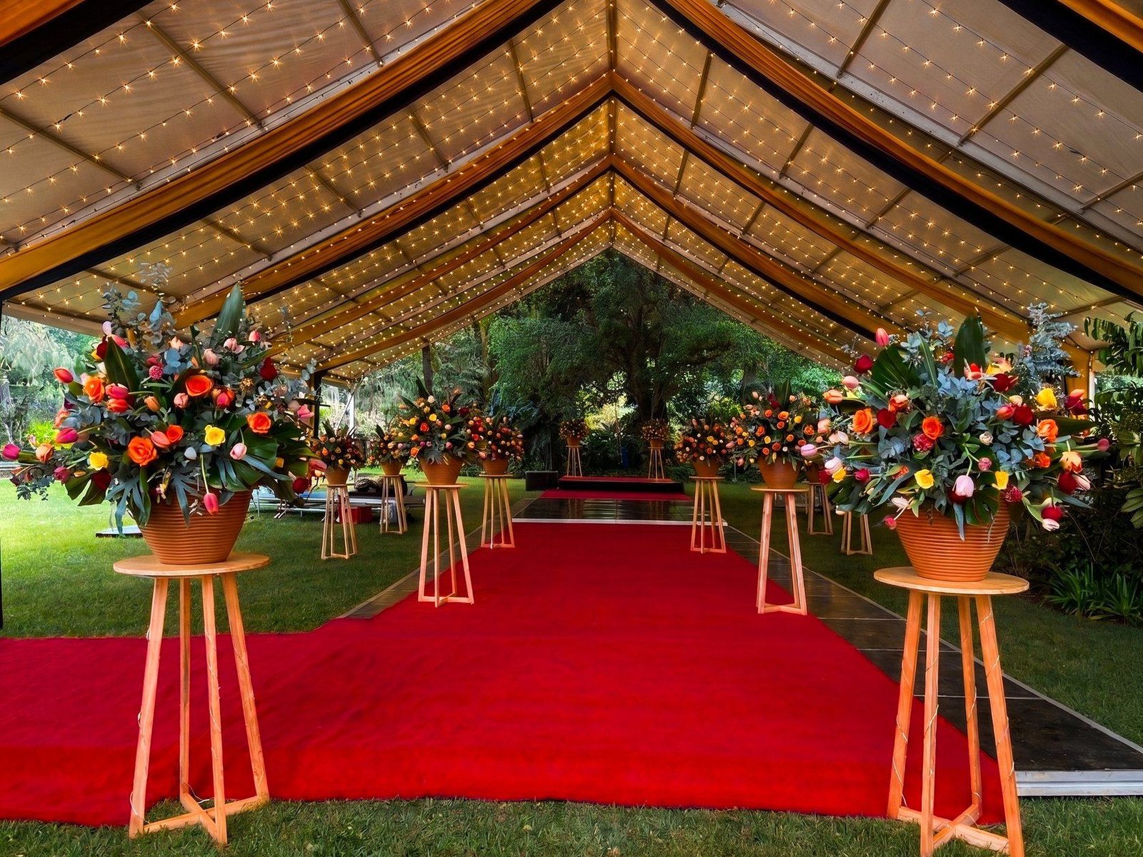 Immersive event and floral environment